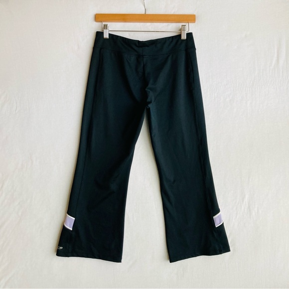 Champion Women's purple/black long sleeve top and cropped workout pant set, Sz M - Picture 14 of 16